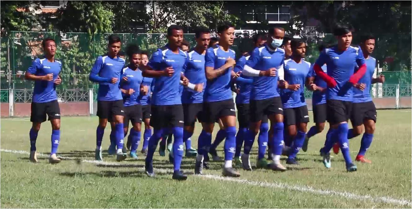 नेपाली राष्ट्रिय फुटबल टोलीको मैदानमा अभ्यास